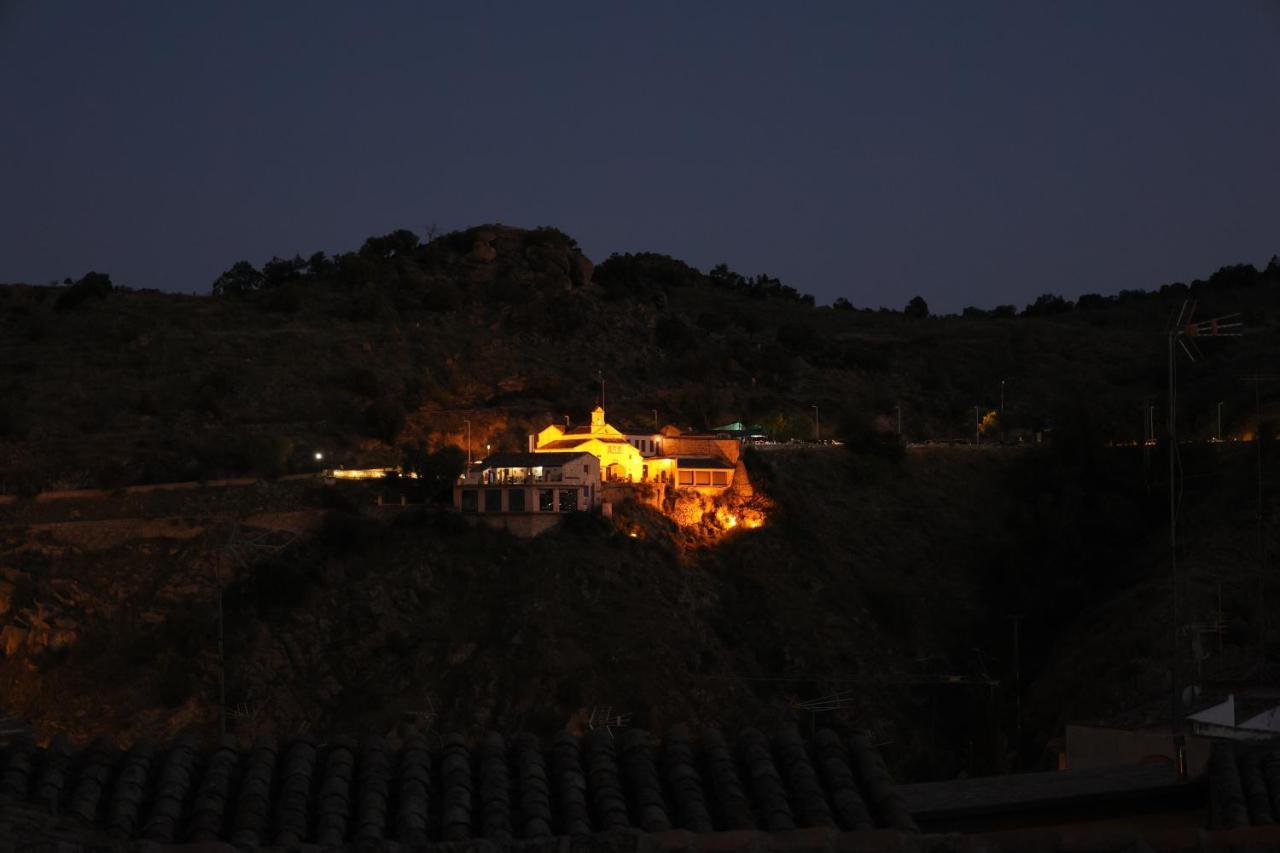 El Descanso En 托萊多 外观 照片